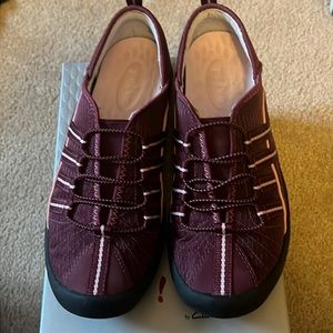 Purple Khloe Privo by Clark’s 6.5 #73726, mint